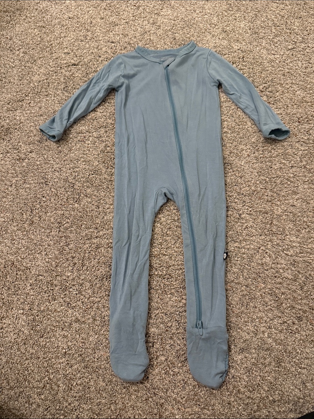 Kyte Baby Bamboo Footie Sleeper Fog 6-12 months 2 way zipper